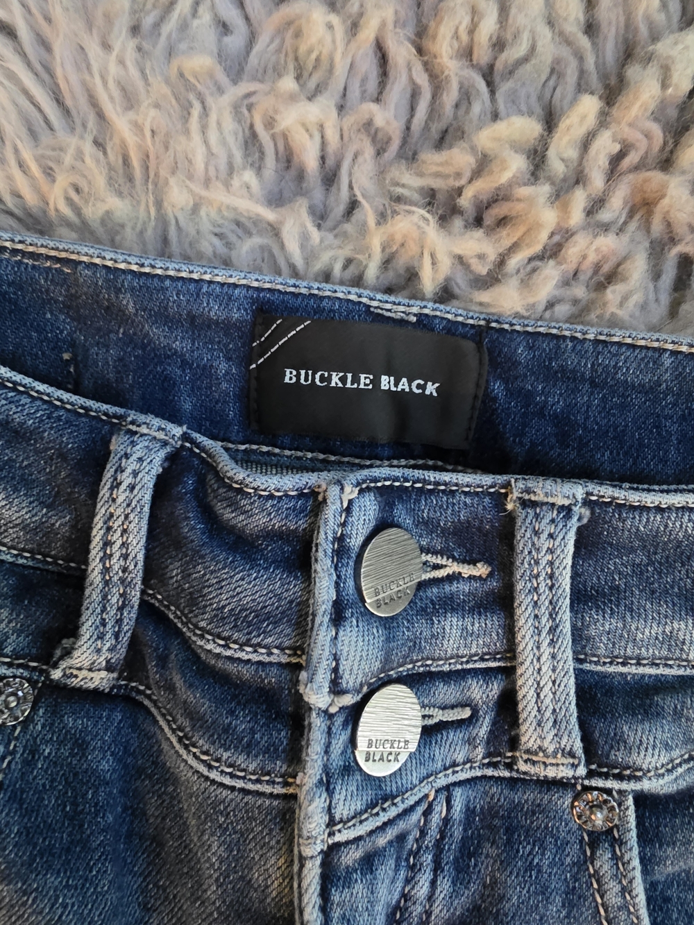 Buckle Black Women's High-Rise Blue Denim Jeans